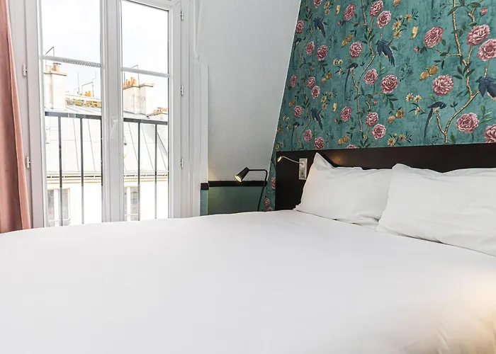 Vintage Gare Du Nord Hotel 2*