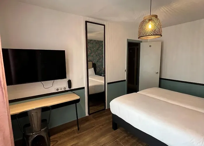 Vintage Gare Du Nord Hotel 2*